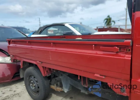 1997 Suzuki Carry из США, поврежденный, VIN DD51T523768